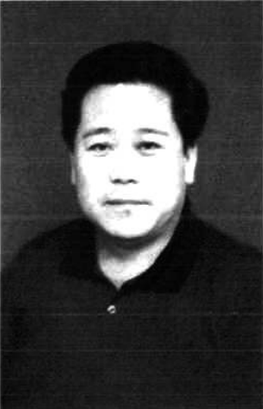 黑白人物证件照片